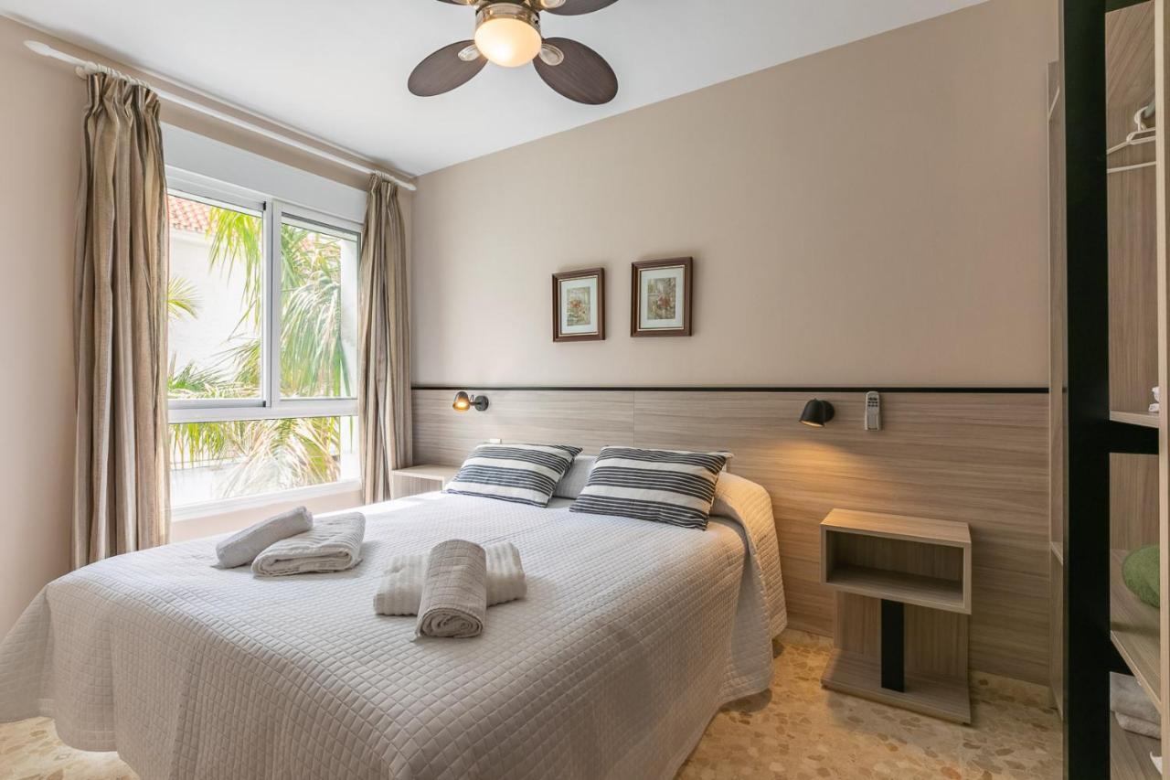 Apartamentos Guerrero Torre Del Mar Dış mekan fotoğraf