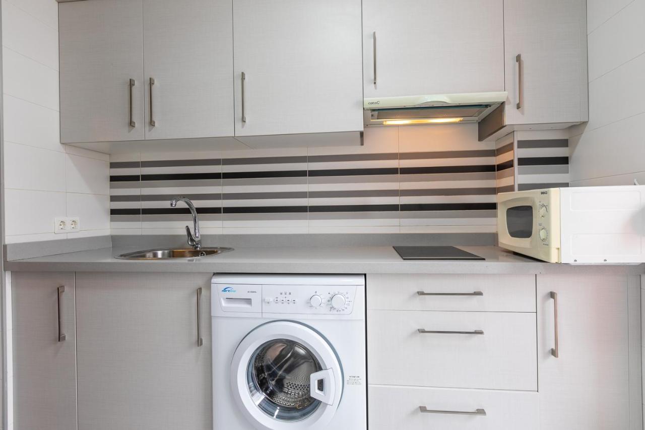 Apartamentos Guerrero Torre Del Mar Dış mekan fotoğraf