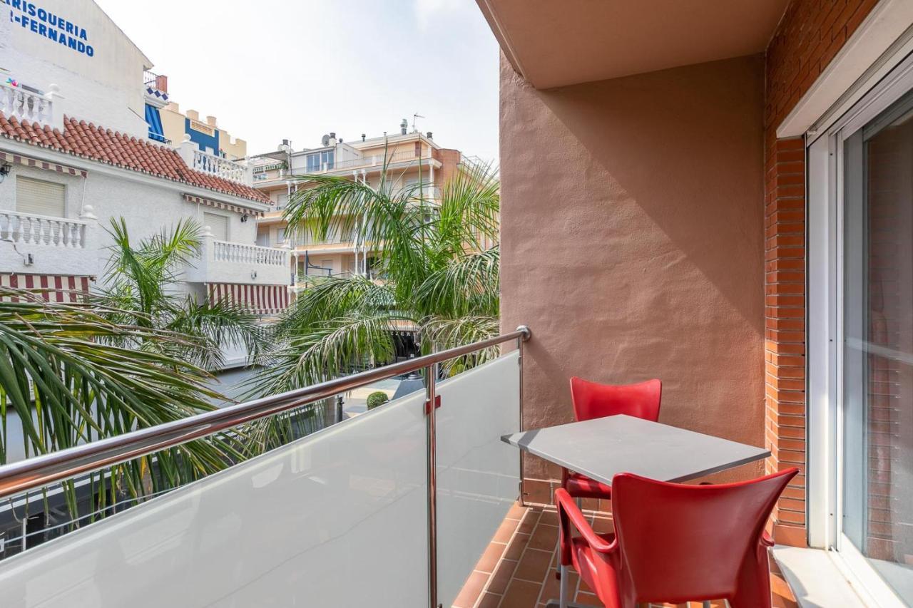 Apartamentos Guerrero Torre Del Mar Dış mekan fotoğraf