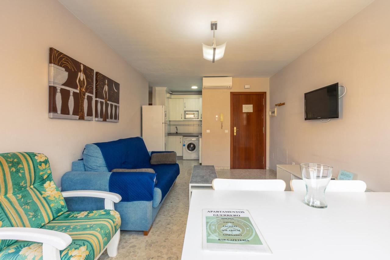 Apartamentos Guerrero Torre Del Mar Dış mekan fotoğraf