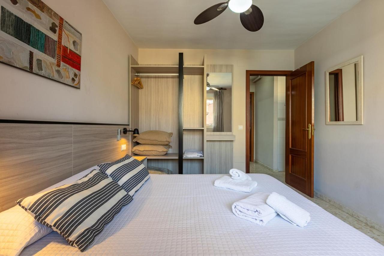 Apartamentos Guerrero Torre Del Mar Dış mekan fotoğraf