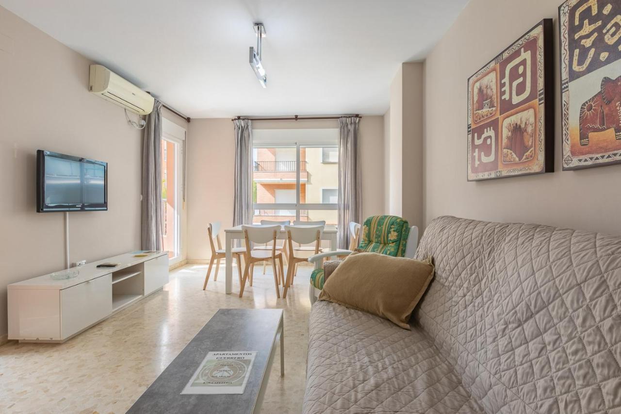Apartamentos Guerrero Torre Del Mar Dış mekan fotoğraf