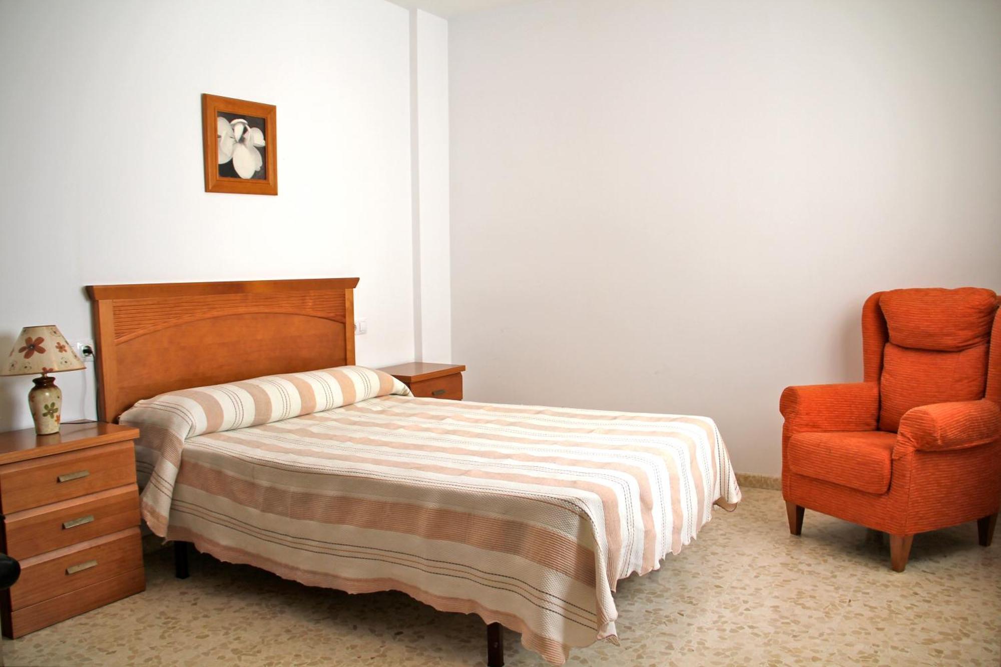 Apartamentos Guerrero Torre Del Mar Oda fotoğraf