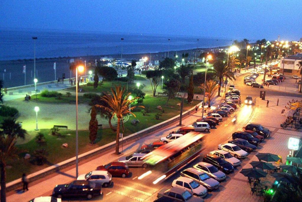 Apartamentos Guerrero Torre Del Mar Dış mekan fotoğraf