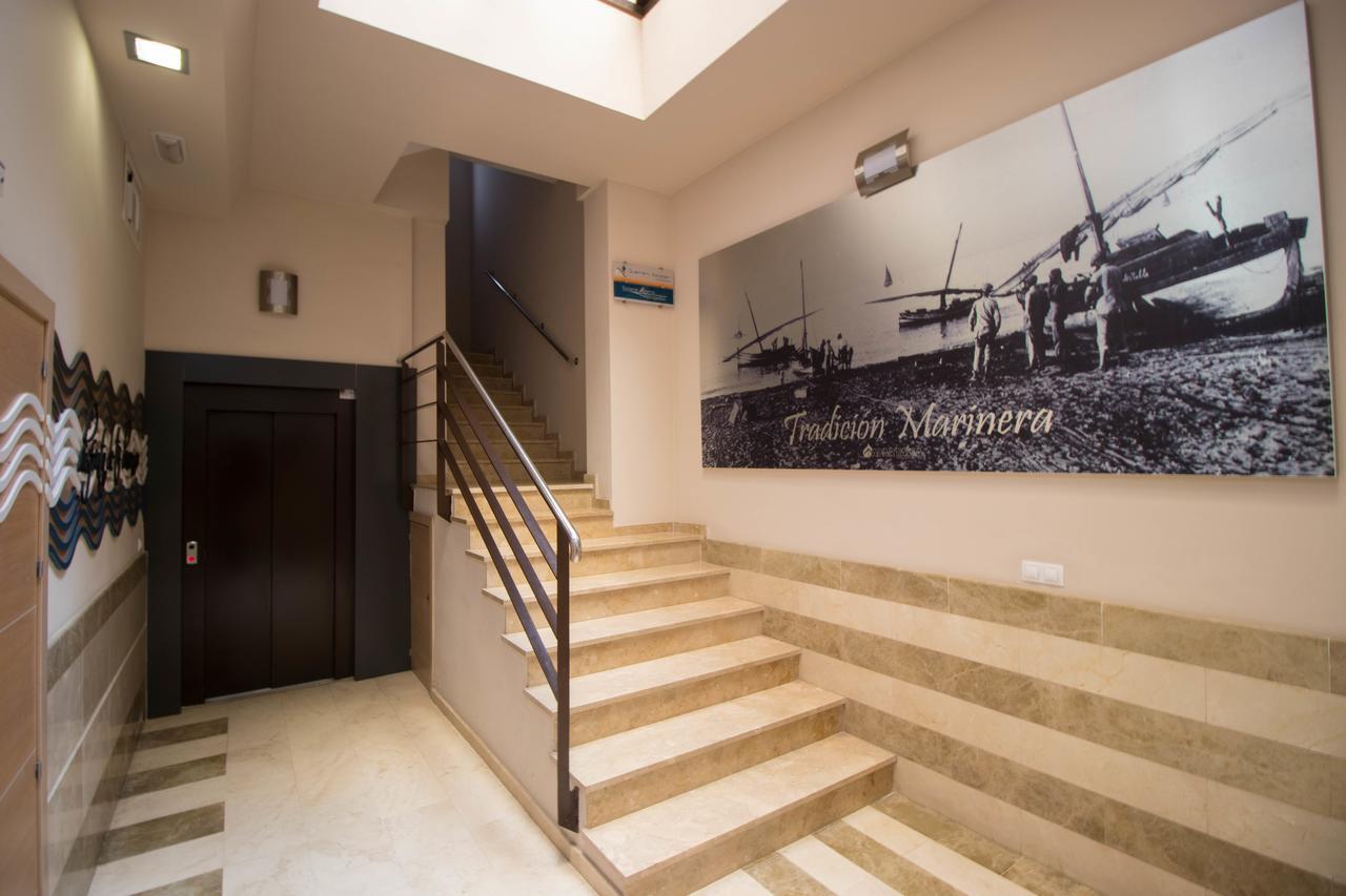 Apartamentos Guerrero Torre Del Mar Dış mekan fotoğraf