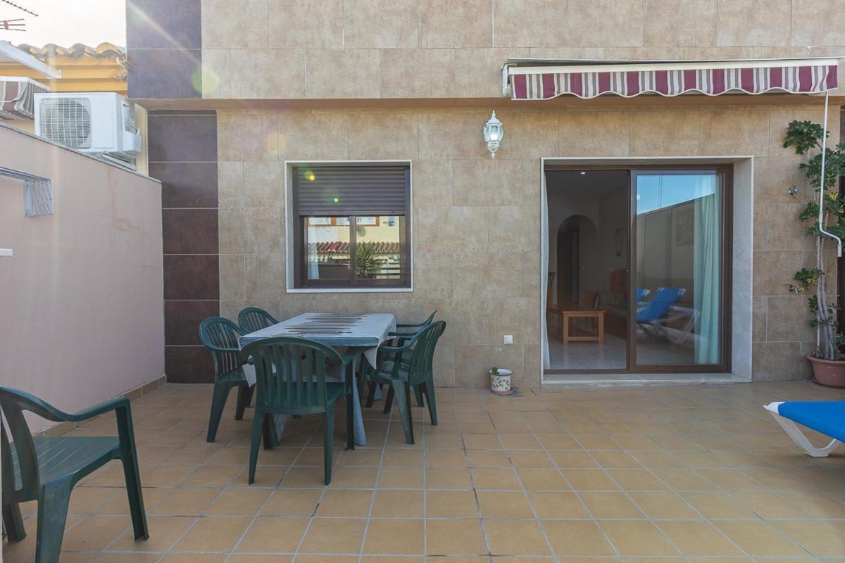 Apartamentos Guerrero Torre Del Mar Dış mekan fotoğraf