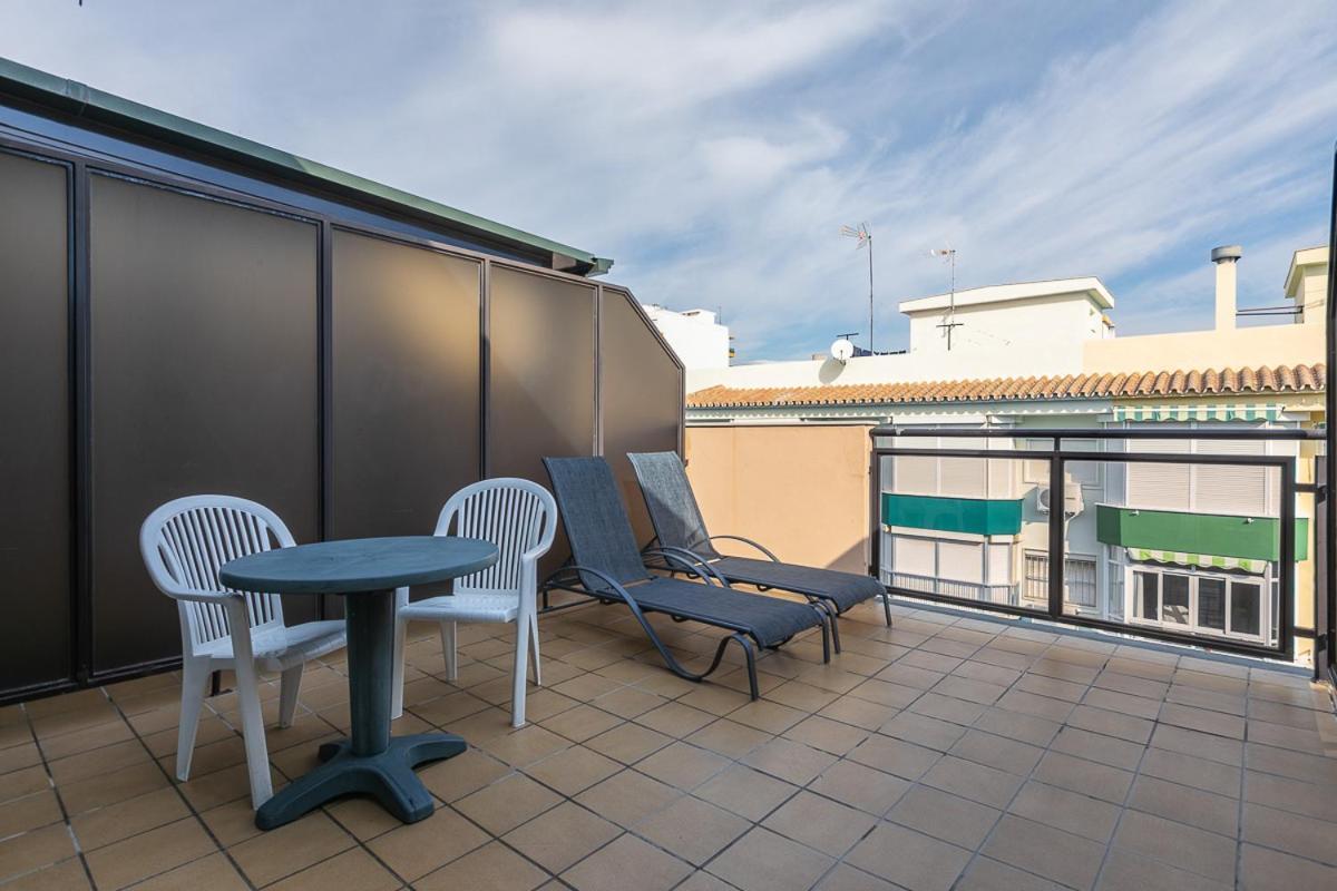 Apartamentos Guerrero Torre Del Mar Dış mekan fotoğraf