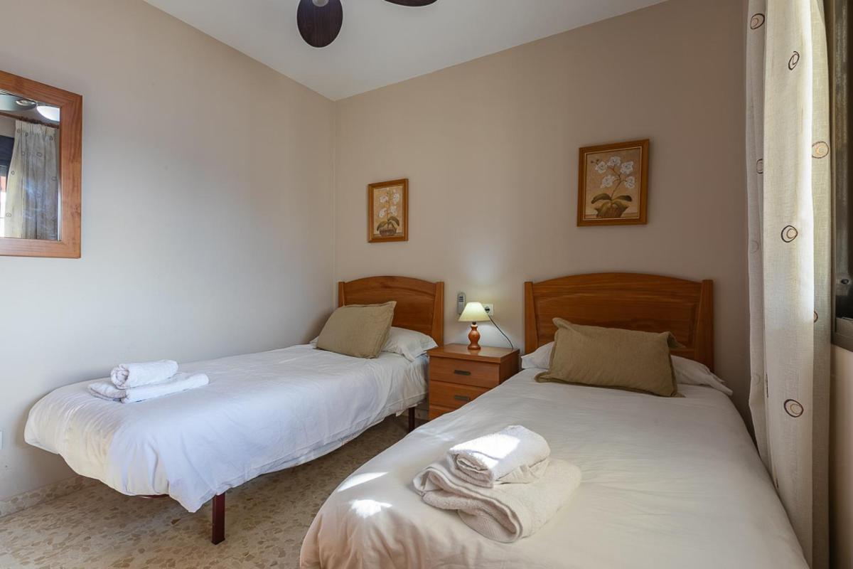 Apartamentos Guerrero Torre Del Mar Dış mekan fotoğraf