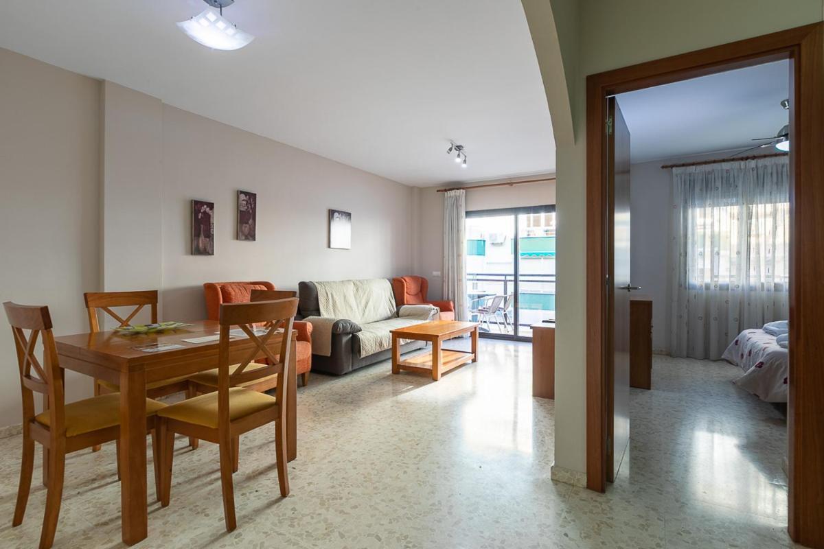Apartamentos Guerrero Torre Del Mar Dış mekan fotoğraf