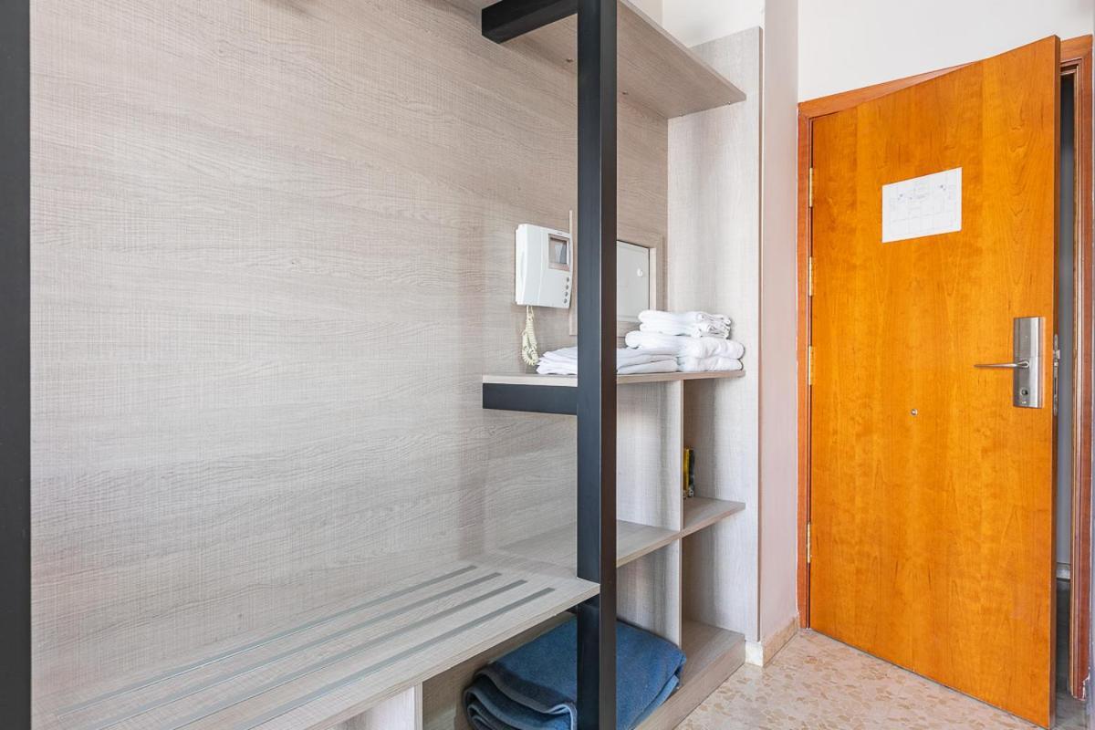 Apartamentos Guerrero Torre Del Mar Dış mekan fotoğraf