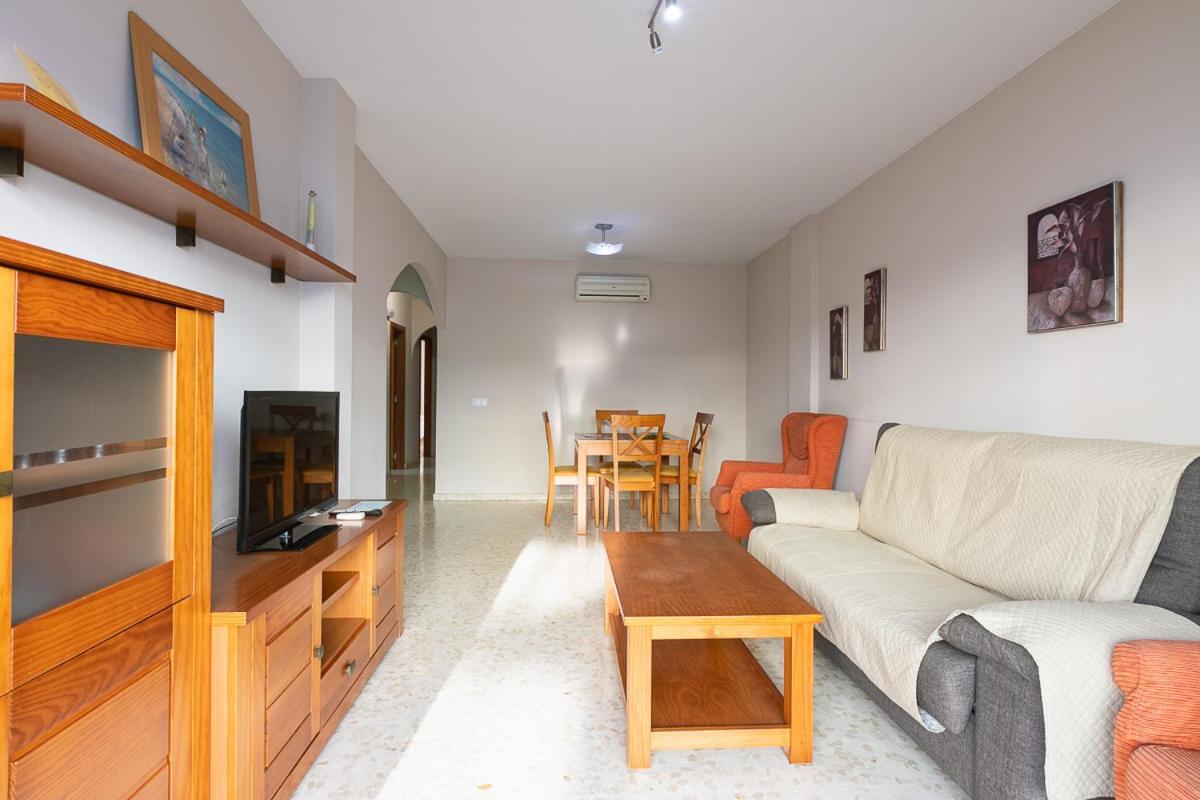 Apartamentos Guerrero Torre Del Mar Dış mekan fotoğraf