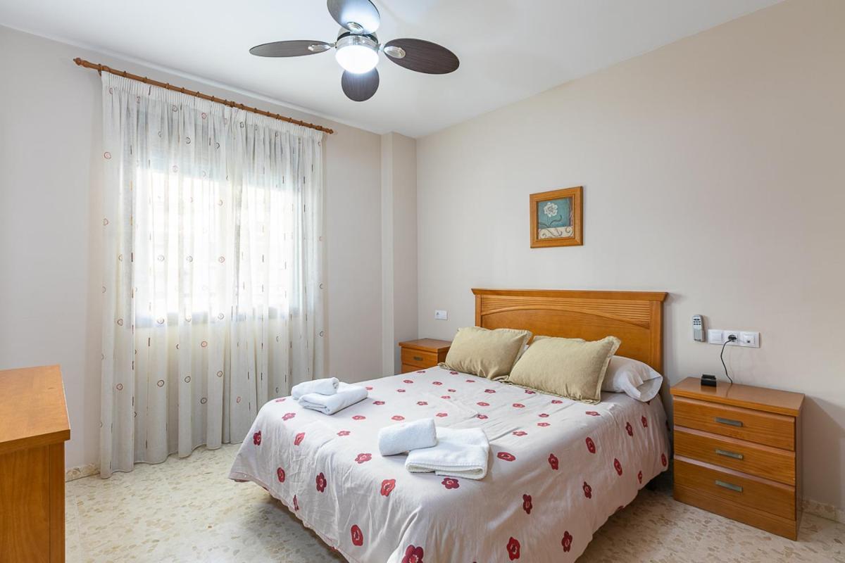 Apartamentos Guerrero Torre Del Mar Dış mekan fotoğraf